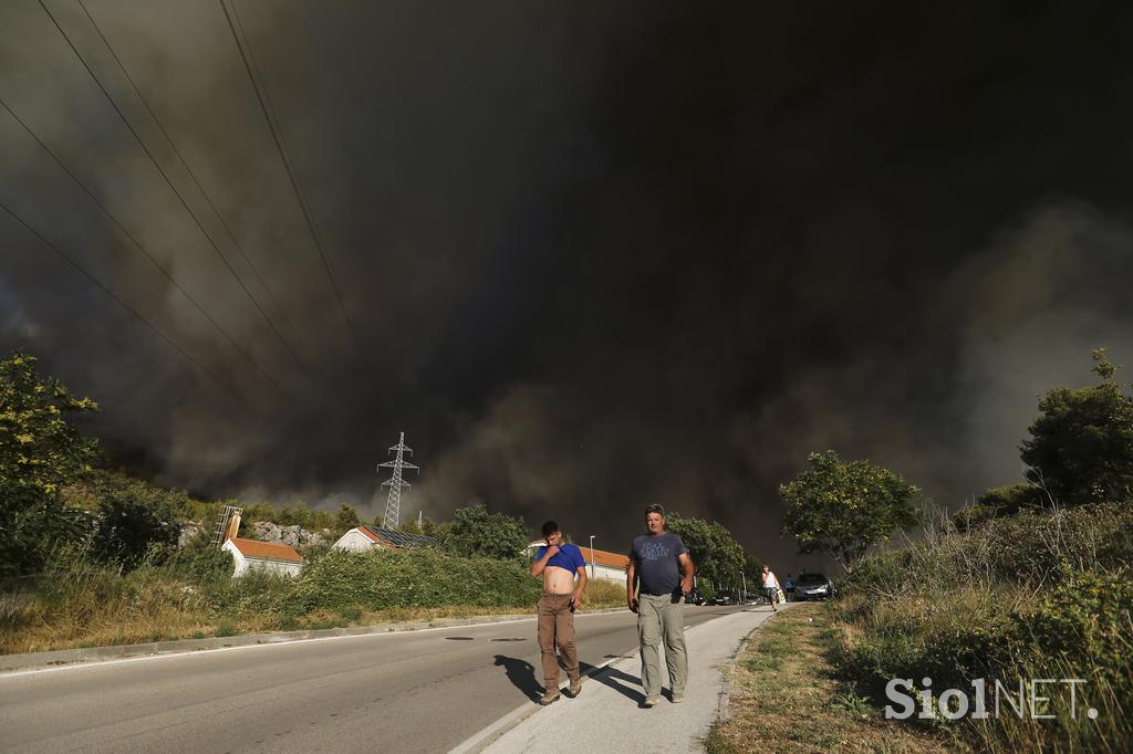 hrvaška, požar, Split, gasilci