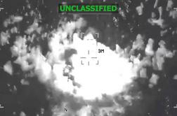 Američani v napadih na plovila ubili osem ljudi