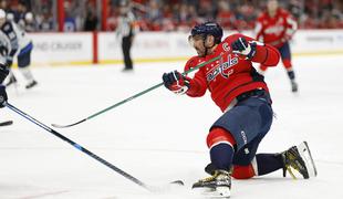 Ovečkin spet v polno, Colorado spet brez prejetega zadetka