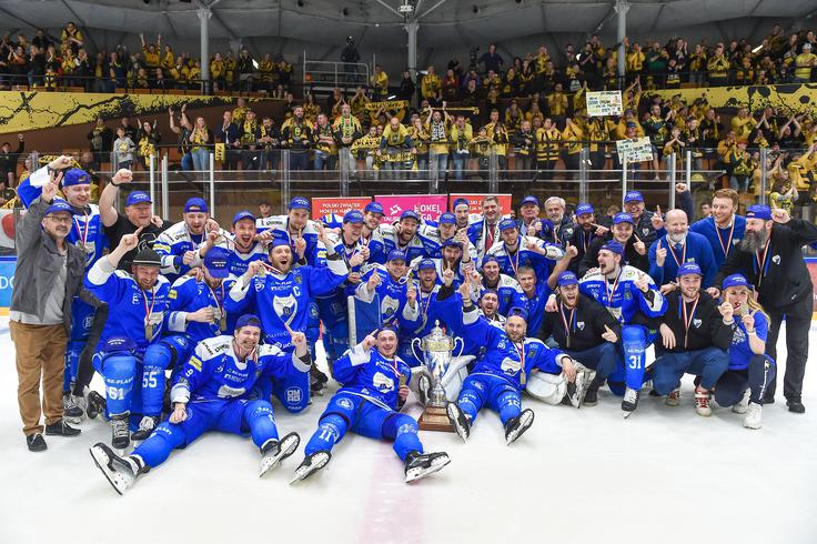 Med letoma 2019 in 2024 (z enosezonskim premorom) je deloval kot glavni trener poljskega prvoligaša Unia Oswiecim, s katerim se je med drugim veselil naslova poljskega prvaka in superpokalne lovorike. Klub je zaigral tudi v ligi prvakov. | Foto: Reuters