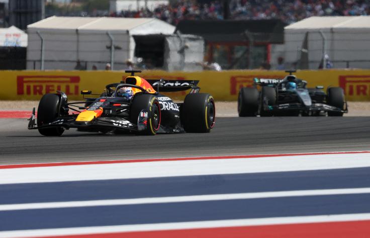 Šprint je dobil Max Verstappen, George Russell je bil drugi. Oba sta se v seštevku sezone približala vodilnima McLarnoma. | Foto: Reuters