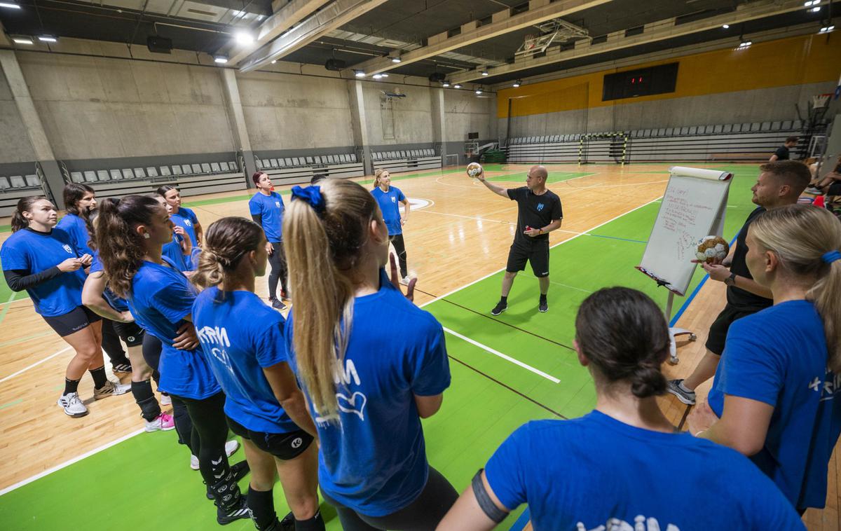 Krim Mercator prvi trening | Krimovke so v Stožicah že začele s treningi za novo sezono. | Foto Boštjan Podlogar/STA