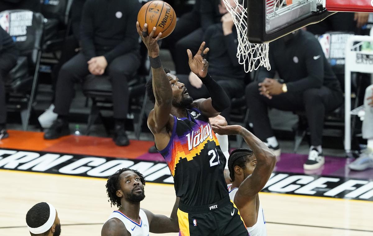 Deandre Ayton | Junak srečanja med Phoenix Suns in LA Clippers je bil Deandre Ayton, ki je manj kot sekundo do konca tekme zadel za zmago Sonc.  | Foto Guliverimage