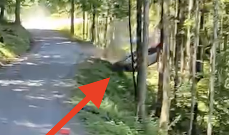 Včeraj na Gorenjskem: po zraku s ceste, odbil je tudi drevo #video