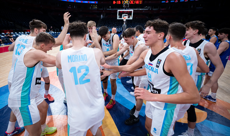 Slovenski najstniki za četrtfinale nadigrali Grke