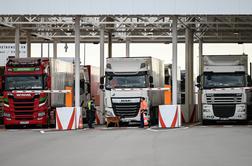 Po brexitu: tovornjaki bodo na meji čakali dva dni, v pristanišču kaos