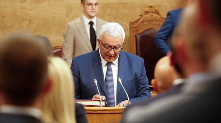 Kaos na Balkanu: Rušijo ga, ker podpira Dodika