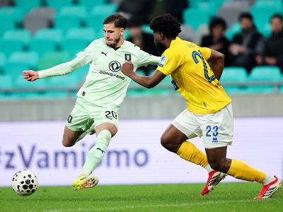 Olimpija podaljšala tudi z Nemanjo Motiko