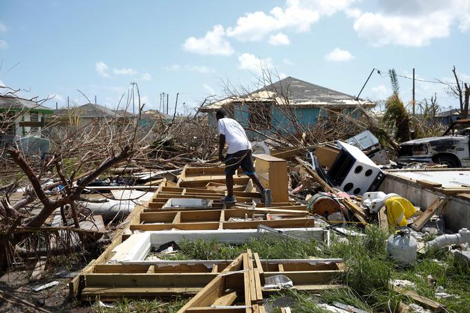Orkan Dorian je na Bahamih z zemljo zravnal celotna naselja. | Foto: Reuters