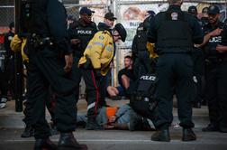 Proslavo v Torontu očrnil strelski incident, navijači skandirali Leonardu #video
