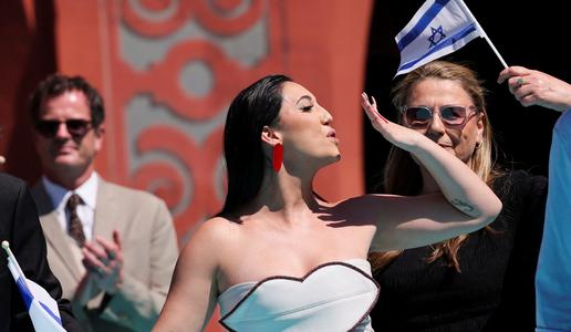 Španski premier bi Izrael izključil iz Evrovizije, kaj pravijo na TV Slovenija?