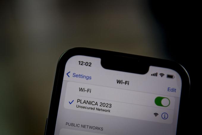 Enotno omrežje WiFi je bilo vzpostavljeno povsod v Planici, kjer so se gibali udeleženci svetovnega prvenstva. | Foto: Ana Kovač