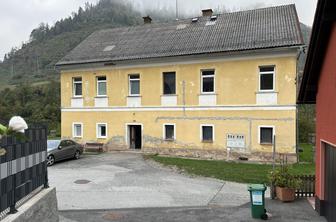 Vzdrževati mora služnostno pot za še šest hiš. Pa res "mora"? #pravni nasvet