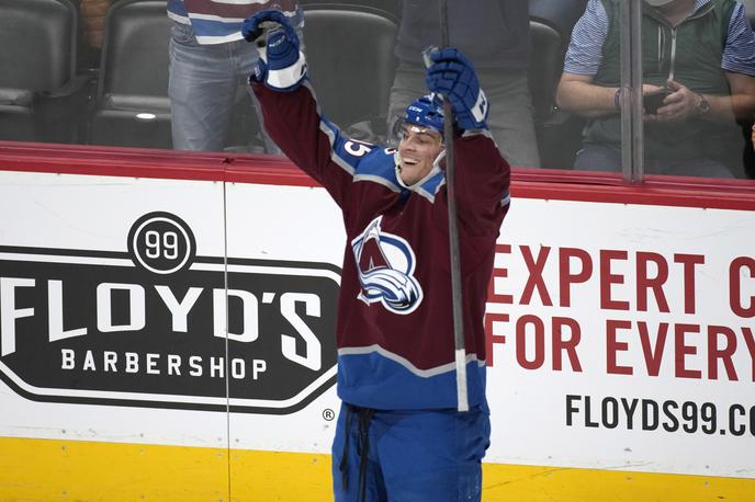 Andre Burakovsky | Andre Burakovsky, hokejist ekipe Colorado Avalanche, je sinoči dosegel svoj prvi hat-trick v ligi NHL.  | Foto Guliverimage