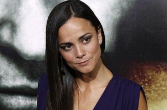 Alice Braga: Brazilka, ki ima rada nogomet in znanstveno fantastiko