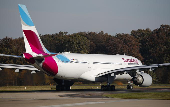 Nemška nizkocenovna letalska družba Eurowings že povezuje Nemčijo in Majorko, a je na teh poletih te dni komaj kakšen potnik. | Foto: Reuters