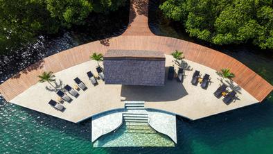 Postavili so edinstveno plažo, ki se ne dotika obale #foto