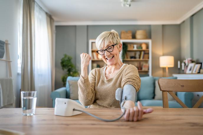 krvni tlak | Zdravljenje kroničnih nenalezljivih bolezni zahteva hitro in preventivno ukrepanje. | Foto Shutterstock