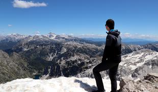 Na vrhu te slovenske gore vas čaka nepozabna nagrada #video