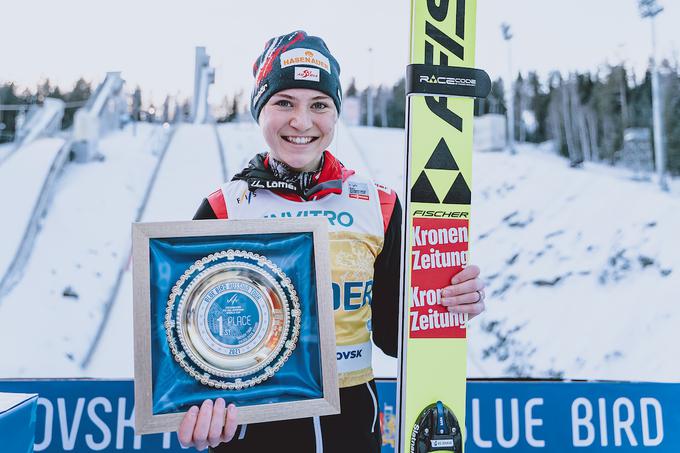 Marita Kramer je dvakrat zmagala v Nižnem Tagilu. Za vodilno Niko zdaj zaostaja 91 točk. | Foto: Sportida