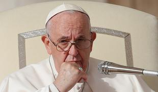 Papež Frančišek: Odložite orožje sovraštva