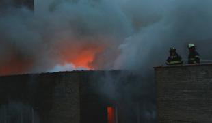 V požaru v Chicagu umrlo osem oseb