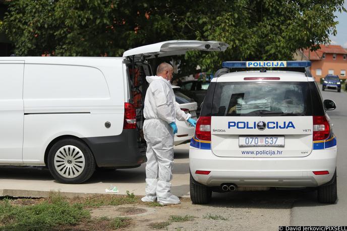 Osijek, ženska, truplo, greznica | Policija je potrdila le, da so našli določene sledi in da je preiskava še v teku. 