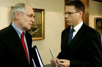 OZP preložil razpravo o ratifikaciji vstopa Hrvaške v Nato
