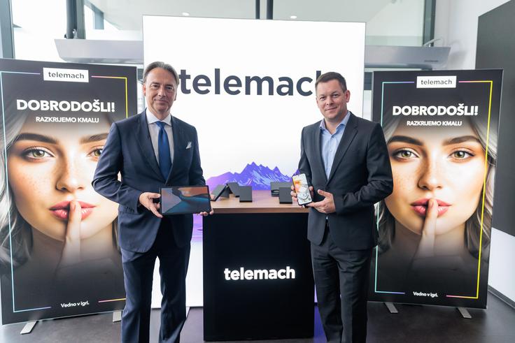 Tomislav Čizmić, predsednik poslovodstva družbe Telemach Slovenija, in Simon Slonjšak, direktor produktov pri Telemach Slovenija. | Foto: Telemach