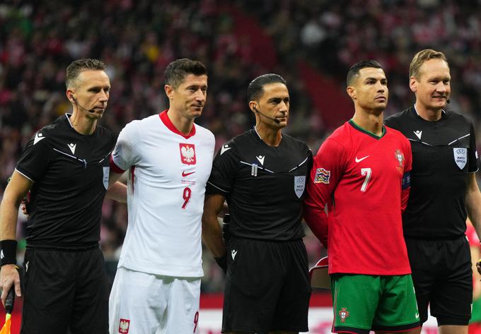 Robert Lewandowski je v soboto s Poljsko ostal praznih rok proti Ronaldovi Portugalski (1:3). | Foto: Reuters