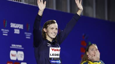 Ledecky do 22. zlata na SP
