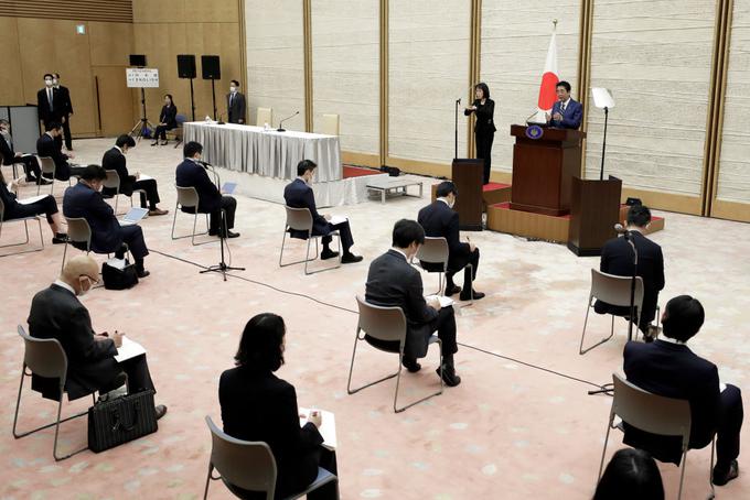 Japonski premier Shinzo Abe je v četrtek na Japonskem razglasil izredne razmere. | Foto: Getty Images