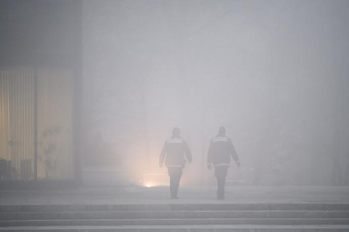 megla, Ljubljana, vreme | V ponedeljek se bo na Primorskem oblačnost povečala, drugod bo še precej jasno z meglo po nižinah, ki pa se bo popoldne ponekod razkrojila. | Foto Nebojša Tejić/STA