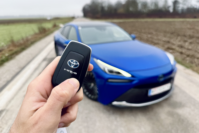 Toyota mirai | Foto Gregor Pavšič
