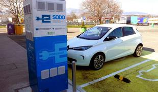 Renault: Ni razloga, da bi slovenska elektrika stala toliko kot tuja nafta