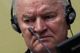 Vojni zločinec Ratko Mladić doživel možgansko kap