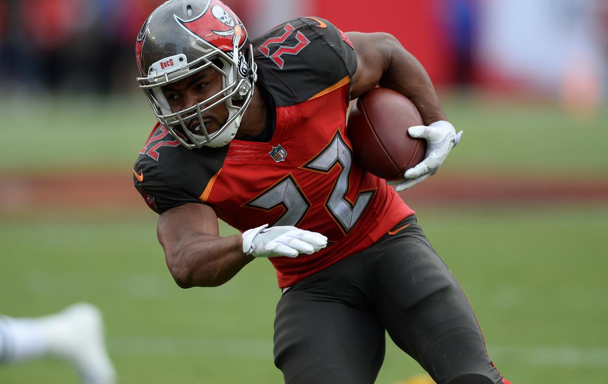Doug Martin | Nekdanji igralec lige NFL Doug Martin je ob vlomu v Oaklandu umrl ob posredovanju policije, ki so jo poklicali njegovi domači. | Foto Guliverimage