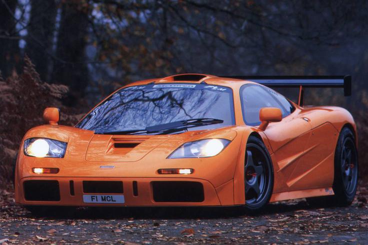 Čeprav so stari več kot 20 let, imajo avtomobili McLaren F1 danes astronomske cene. Britanski igralec Rowan Atkinson, ki ga poznamo po vlogi Mr. Beana, je svojega lani prodal za 11 milijonov evrov, in to kljub temu, da je imel v času lastništva z njim dve prometni nesreči. | Foto: 