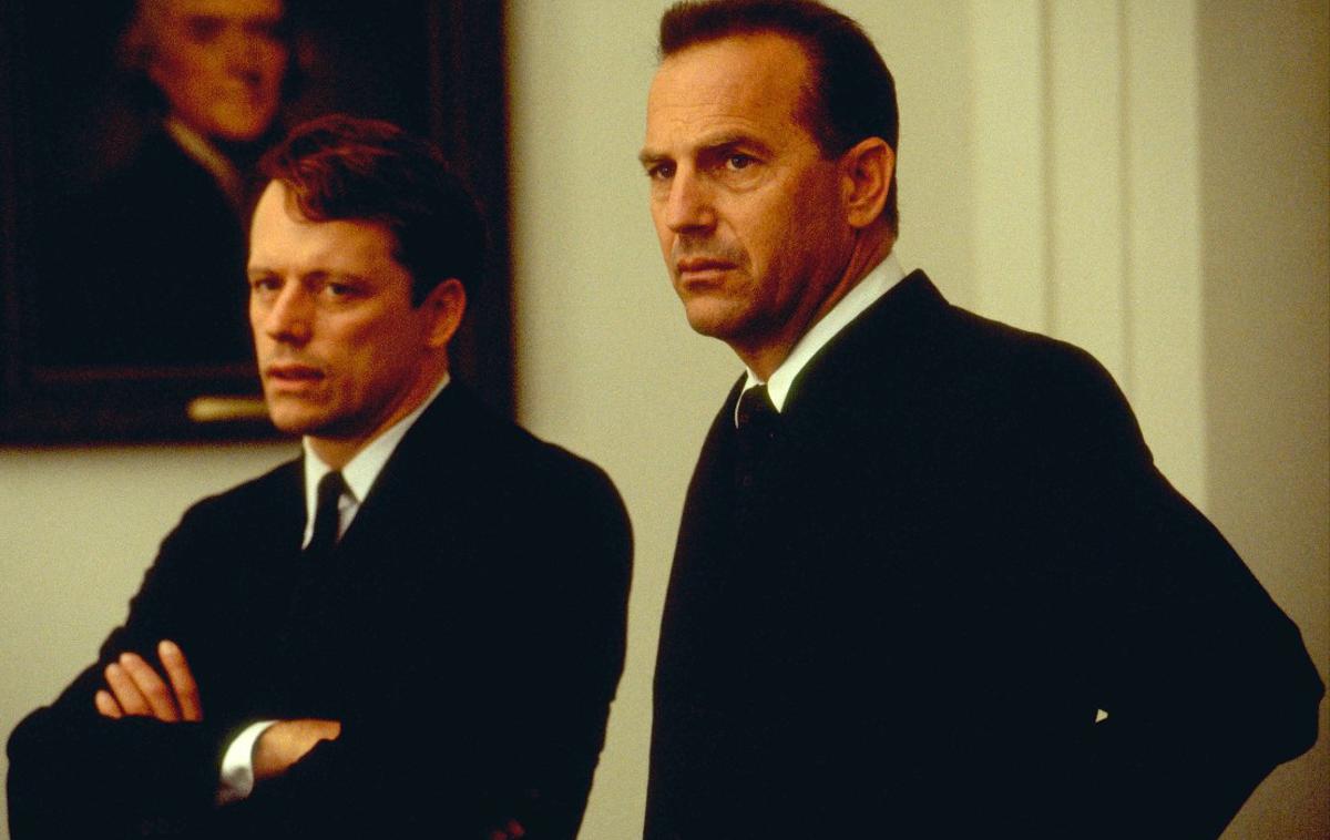 Trinajst dni, Kevin Costner, Steven Culp | Foto IMDb