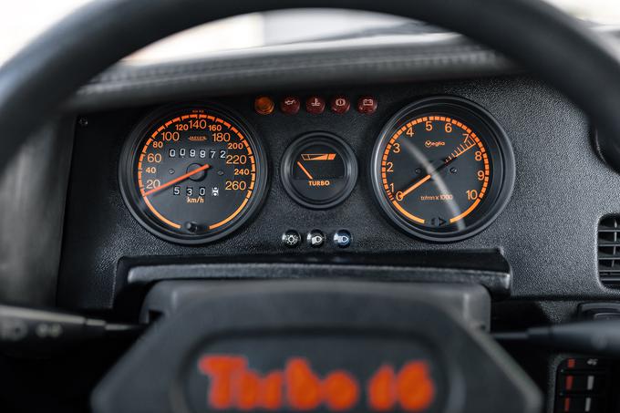 Peugeot 205 turbo 16 | Foto: Aguttes