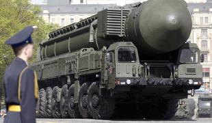 Rusija preizkusila medcelinsko raketo topol