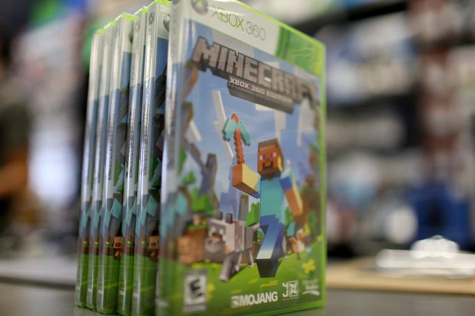 Microsoft je leta 2014 sicer izvedel še en milijardni nakup, in sicer je za dobri dve milijardi evrov kupil švedski Mojang. Gre za razvijalca Minecrafta, z 200 milijoni izvodov najbolje prodajane videoigre vseh časov.  | Foto: Getty Images