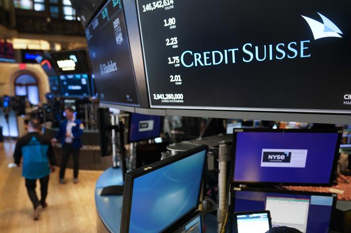 Gibanje delnice Credit Suisse | Bilančna vsota UBS je po prevzemu Credit Suisse s skoraj 1,6 bilijona švicarskih frankov približno dvakrat večja od celotne vrednosti gospodarske proizvodnje Švice. To banko uvršča na 20. mesto na lestvici največjih svetovnih finančnih institucij, med drugim za kitajskimi bankami in ameriškim bančnim velikanom J. P. Morgan. | Foto Guliverimage