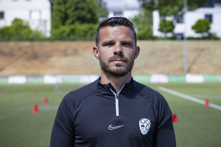 Dejan Kopasić skrbi, da Jasmin Kurtić ostaja vrhunsko pripravljen, čeprav nima klubskega delodajalca.  | Foto: Ana Kovač
