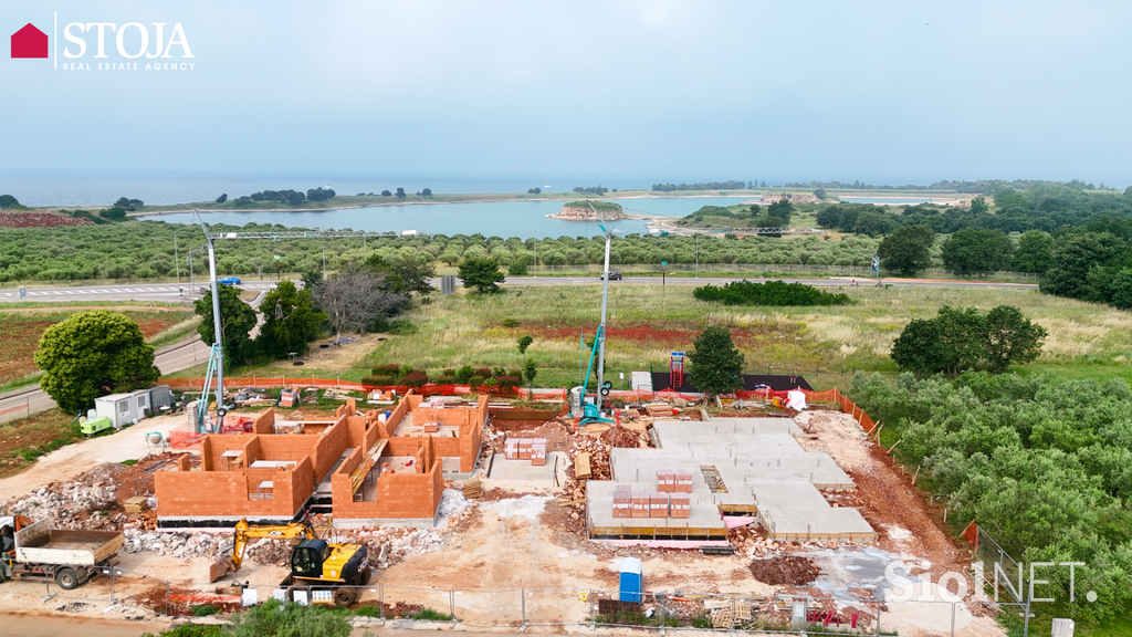 Vila Aurelia in Vila Oliviera, Stoja Trade