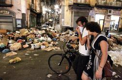 Sodišče EU: Italija zaradi neodvoza odpadkov kršila človekove pravice