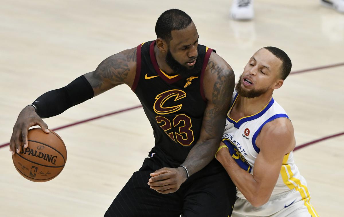 LeBron James Stephen Curry | Foto Reuters