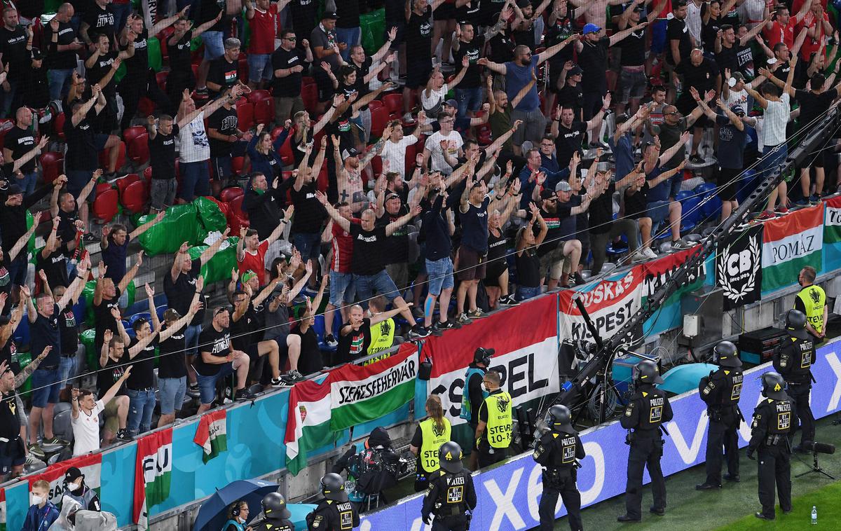 Madžarska navijači Euro 2020 | Madžare zaradi neprimernega obnašanja navijačev čaka kazen Fife. | Foto Guliverimage