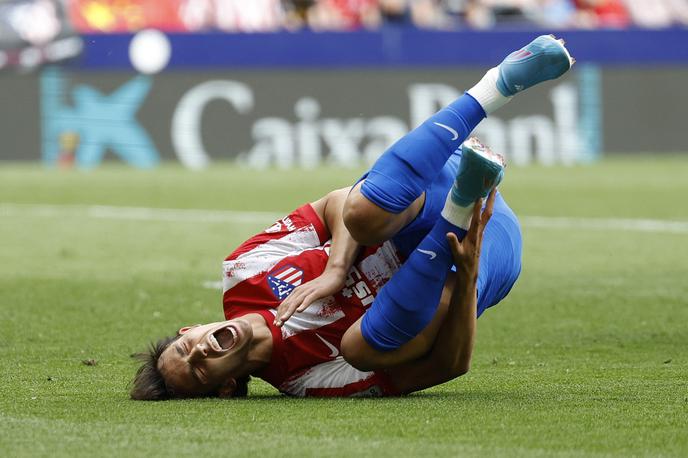 Joao Felix Atletico | Joao Felix se je poškodoval na nedeljski tekmi proti Espanyolu. | Foto Reuters