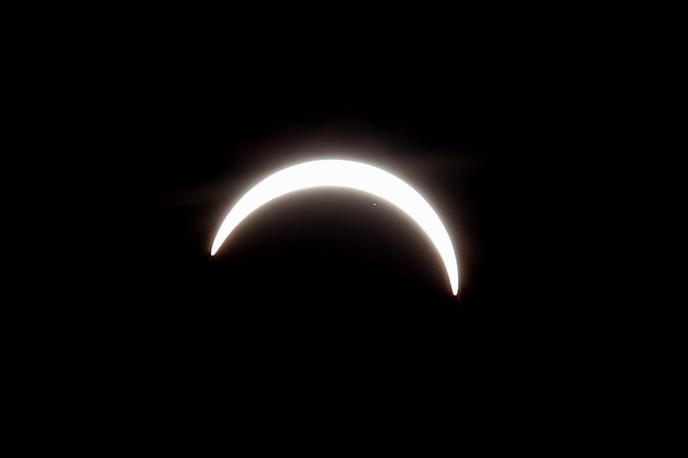 Lunin mrk | Delni Lunin mrk bomo lahko opazovali v zgodnjih jutranjih urah, ko bo Luna že zahajala. | Foto Guliverimage